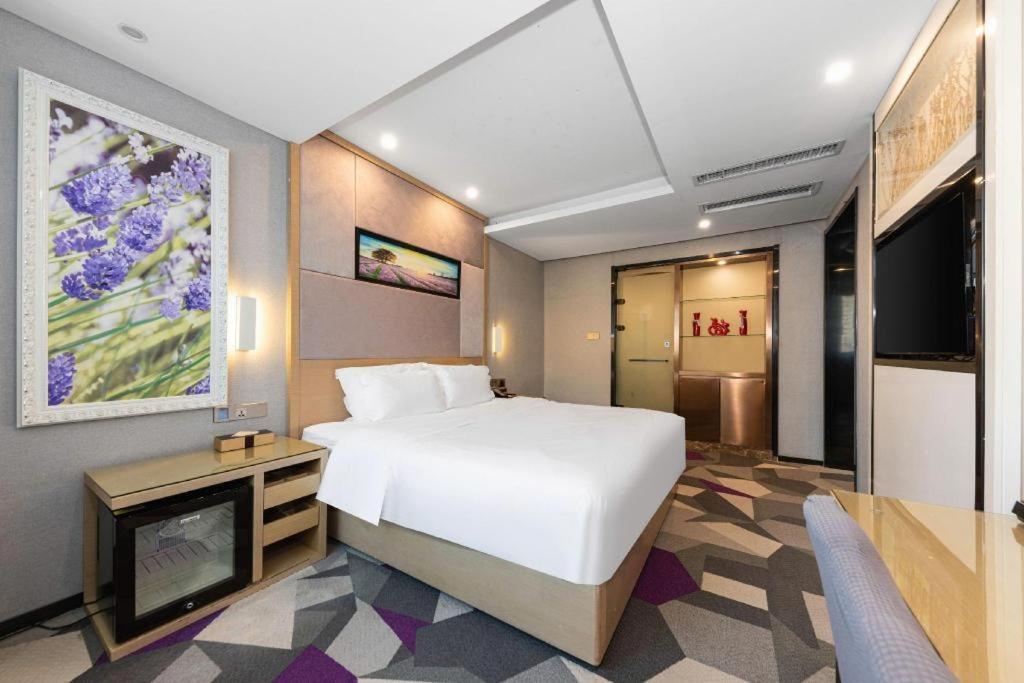 Lavande Hotel Nanchang Ai XI Hu Subway East Station Branch Екстер'єр фото