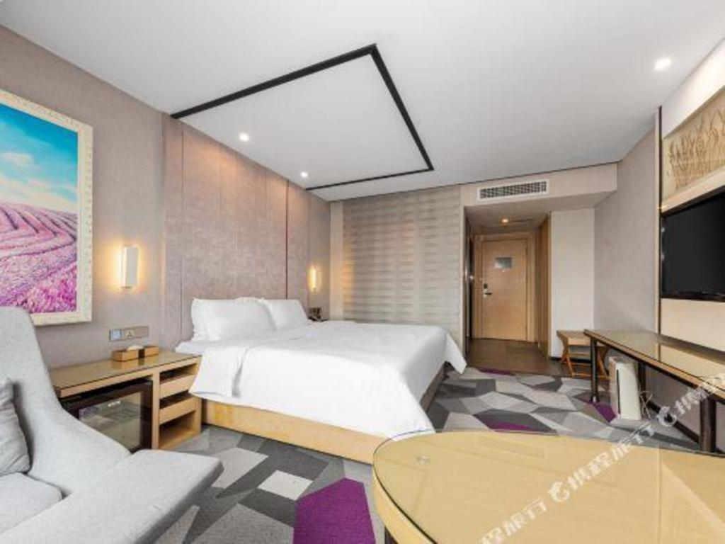 Lavande Hotel Nanchang Ai XI Hu Subway East Station Branch Екстер'єр фото