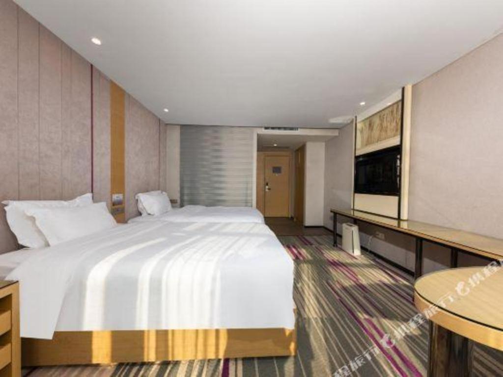 Lavande Hotel Nanchang Ai XI Hu Subway East Station Branch Екстер'єр фото