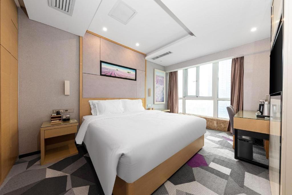 Lavande Hotel Nanchang Ai XI Hu Subway East Station Branch Екстер'єр фото