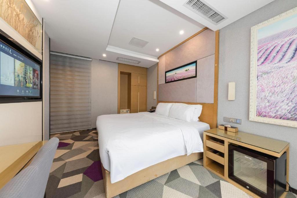 Lavande Hotel Nanchang Ai XI Hu Subway East Station Branch Екстер'єр фото