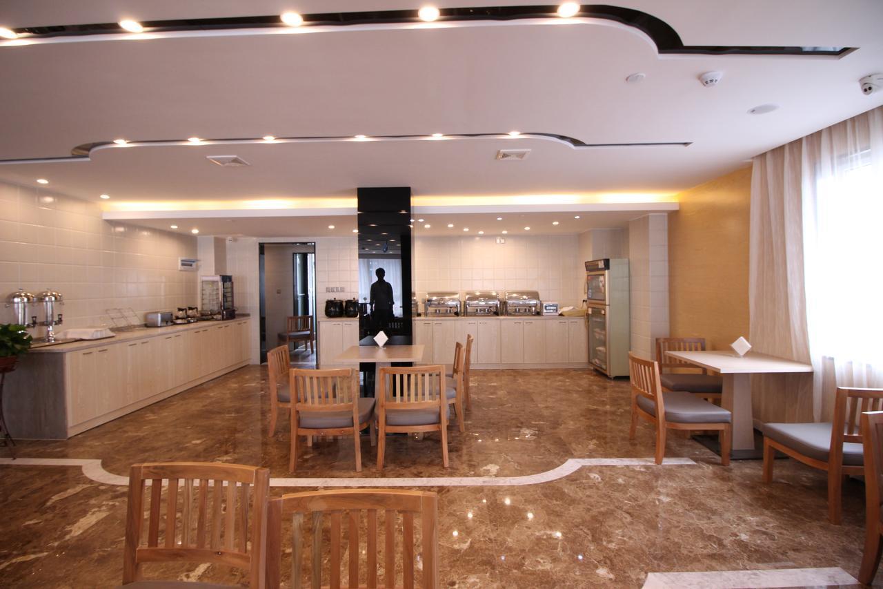 Lavande Hotel Nanchang Ai XI Hu Subway East Station Branch Екстер'єр фото
