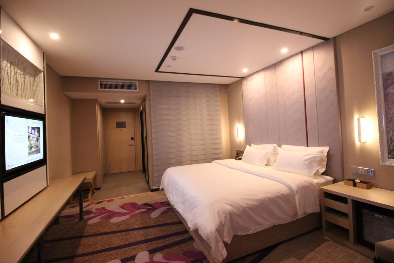 Lavande Hotel Nanchang Ai XI Hu Subway East Station Branch Екстер'єр фото